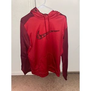 Men’s NIKE Two Tone Hoodie - RED/BURGUNDY W/ CAMO SWOOSH/HOODIE LINING - LARGE